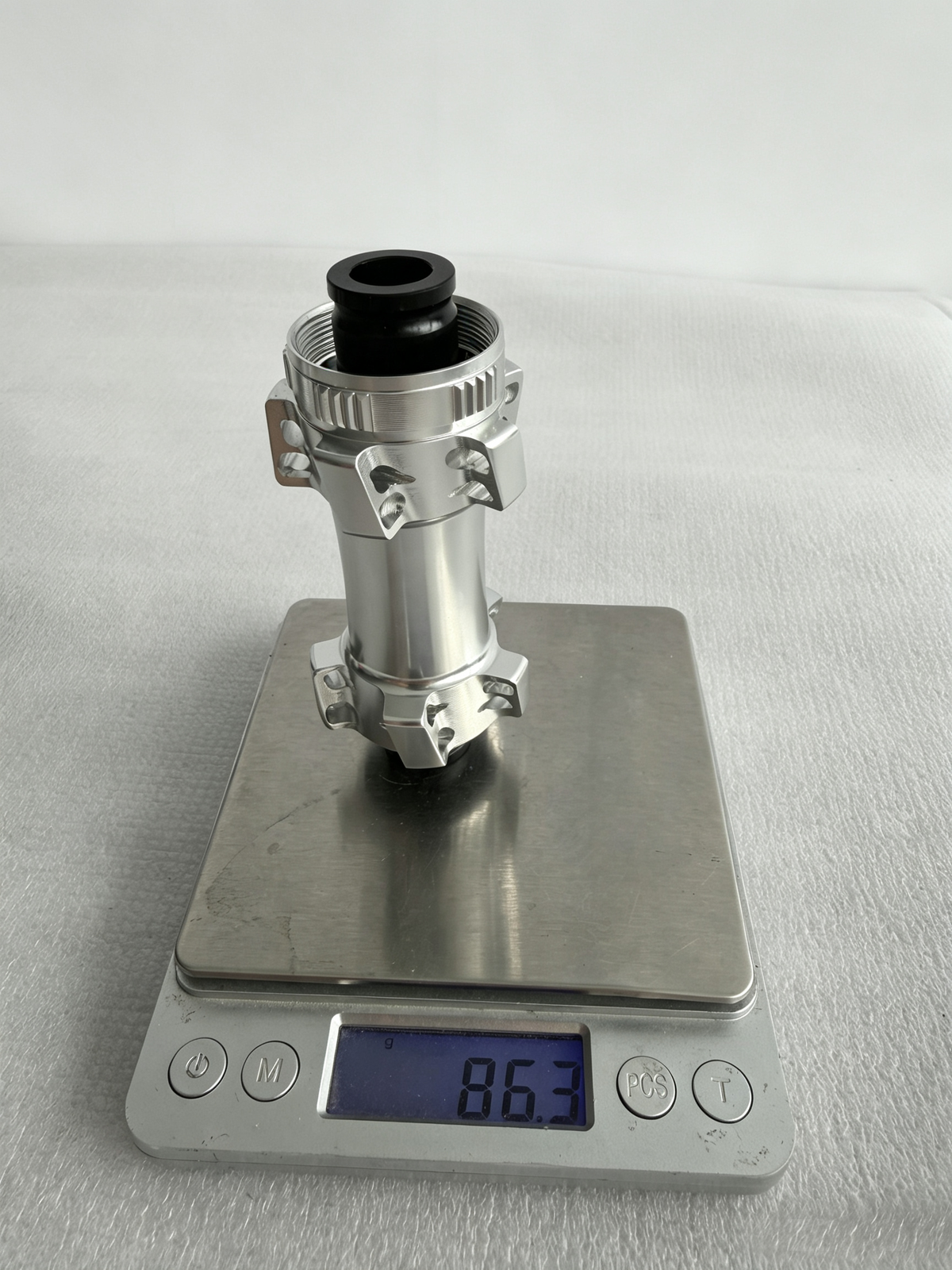 DFS RT280 Road Disc Hub — Lightweight Performance Without Compromise (Carbon Spoke)