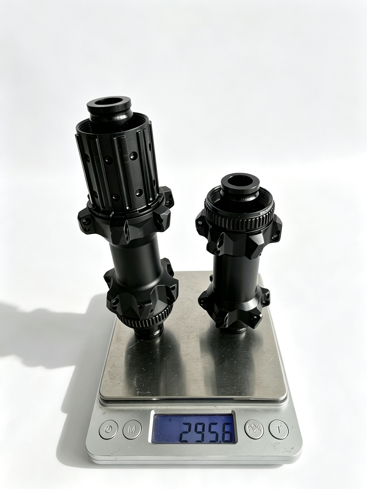 DFS R290 Entry Level Hub (Steel Spoke)