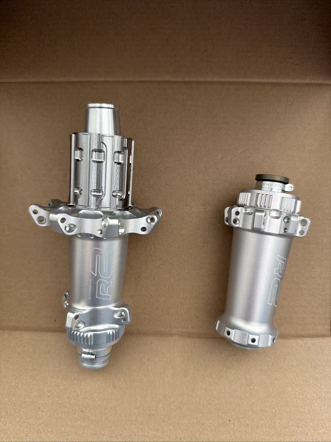 PULSE R2 HUB The Performance Hub Built Without Compromise.