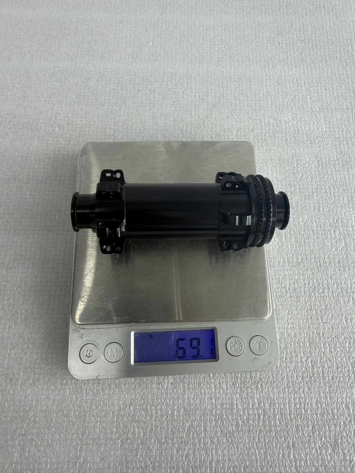 DFS R240 Hub (Steel Spoke)
