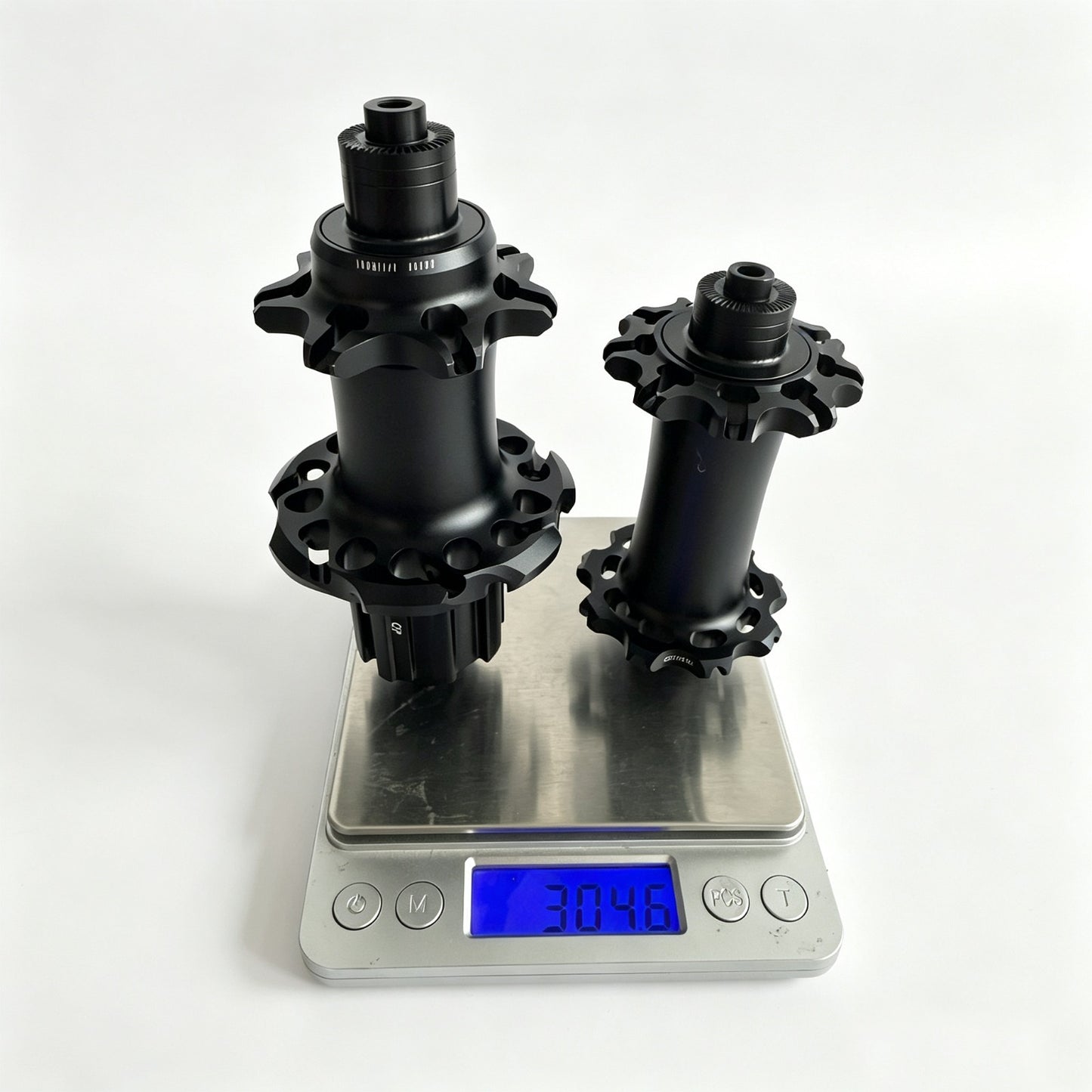 DFS RT300 Hub (Carbon Spoke / Rim Brake)